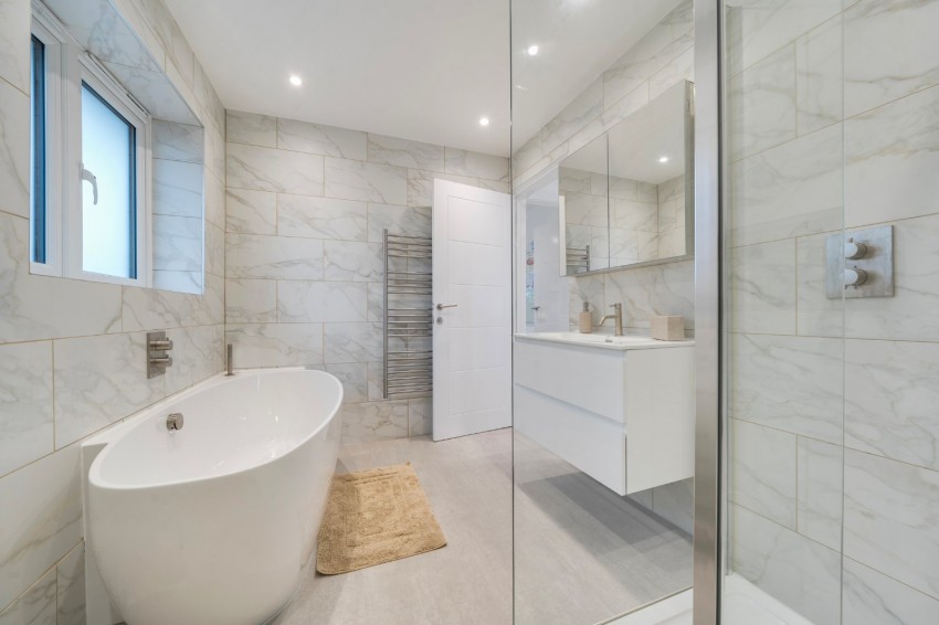 Images for Flackwell Heath, High Wycombe, Buckinghamshire EAID:2640919782 BID:FHH