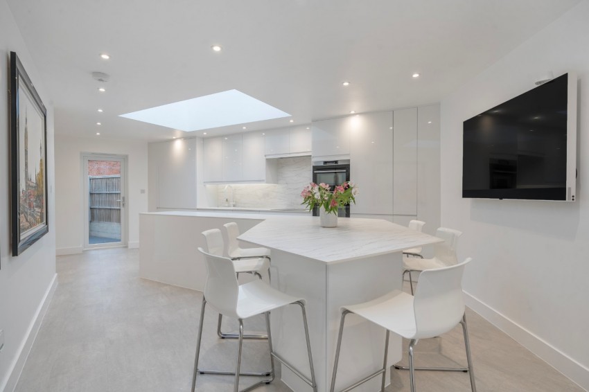 Images for Flackwell Heath, High Wycombe, Buckinghamshire EAID:2640919782 BID:FHH