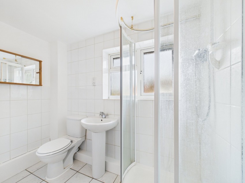 Images for The Common, Flackwell Heath, High Wycombe EAID:2640919782 BID:FHL