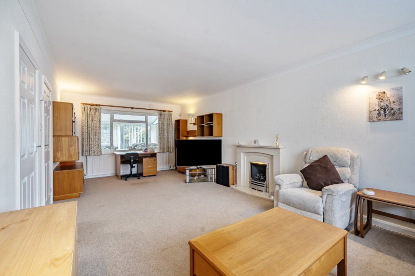 Images for Flackwell Heath, High Wycombe, Buckinghamshire EAID:2640919782 BID:FHH