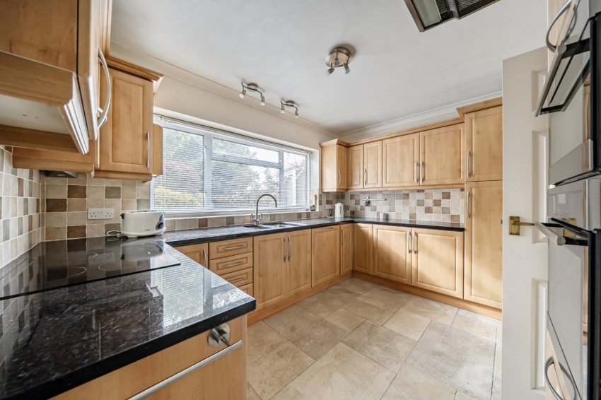 Images for Flackwell Heath, High Wycombe, Buckinghamshire EAID:2640919782 BID:FHH
