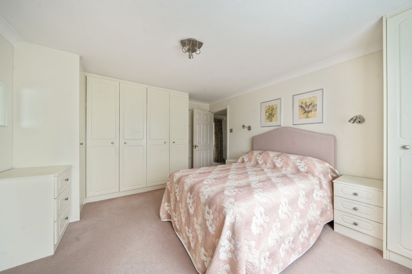 Images for Flackwell Heath, High Wycombe, Buckinghamshire EAID:2640919782 BID:FHH