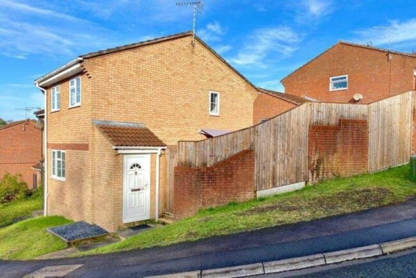 Images for High Wycombe, Buckinghamshire EAID:2640919782 BID:FHH