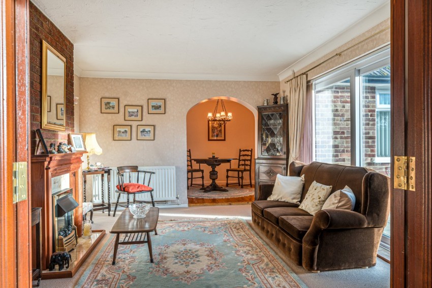 Images for Flackwell Heath, High Wycombe, Buckinghamshire EAID:2640919782 BID:FHH