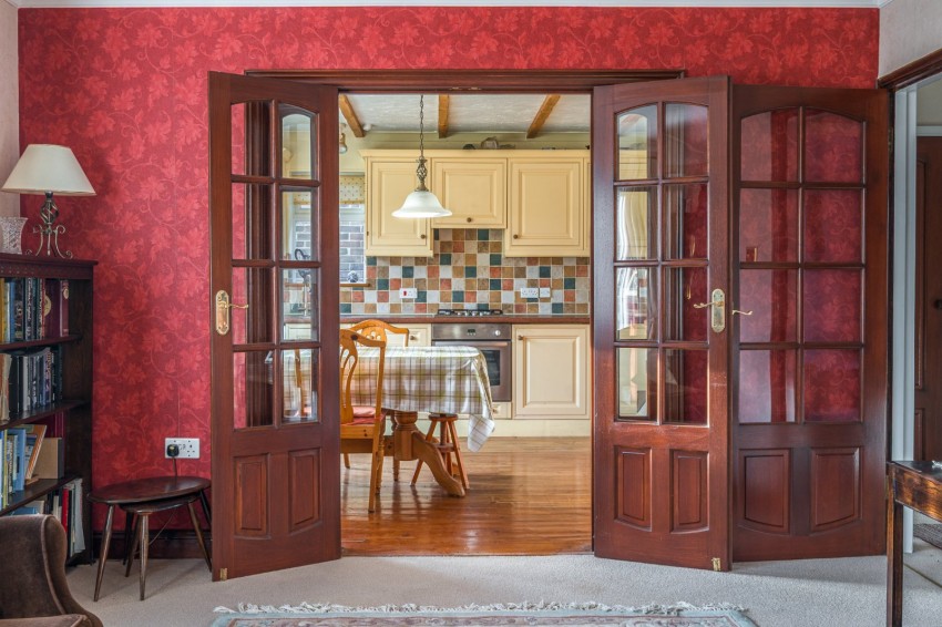 Images for Flackwell Heath, High Wycombe, Buckinghamshire EAID:2640919782 BID:FHH