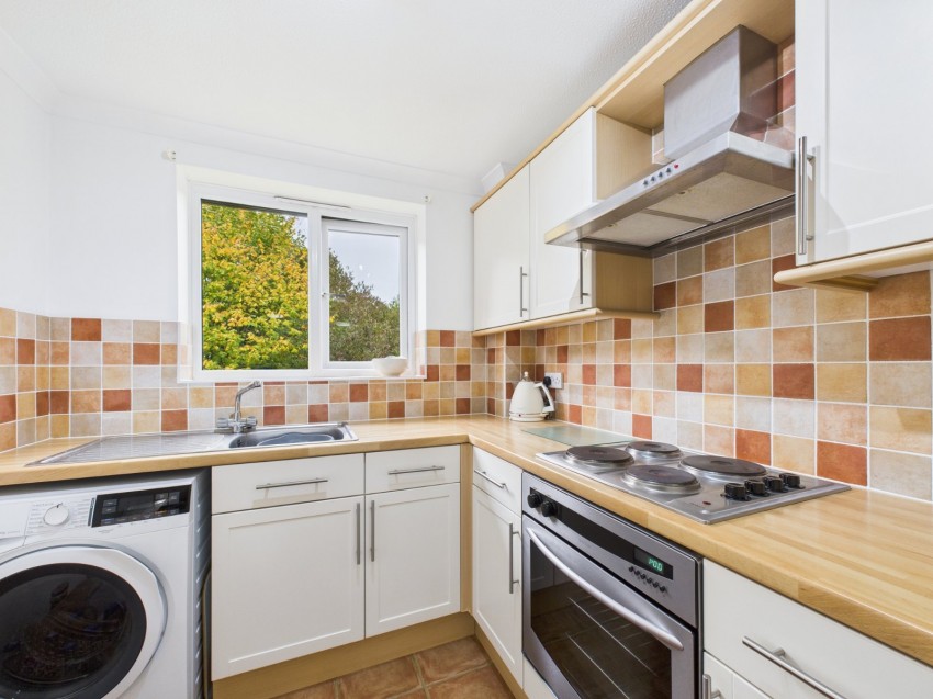 Images for Wooburn Moor, High Wycombe, Buckinghamshire EAID:2640919782 BID:FHH