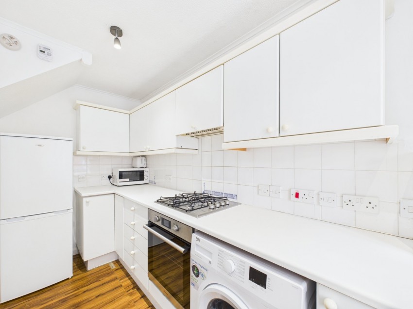 Images for Wooburn Green, High Wycombe, Buckinghamshire EAID:2640919782 BID:FHH