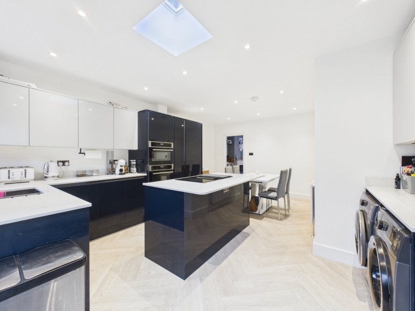 Images for High Wycombe, Buckinghamshire EAID:2640919782 BID:FHH