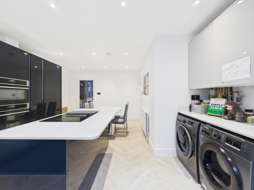 Images for High Wycombe, Buckinghamshire EAID:2640919782 BID:FHH