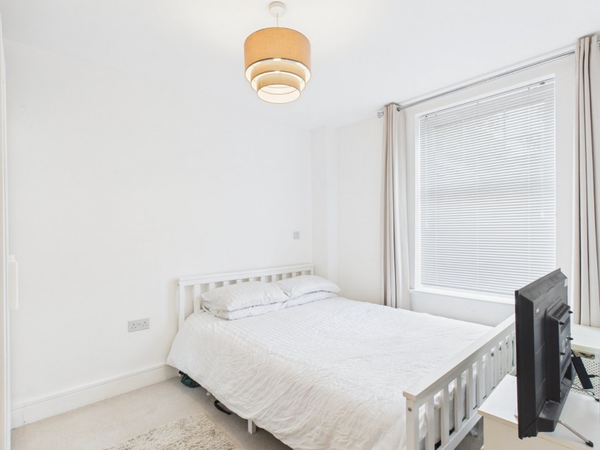 Images for Station Road, 38 Station Road, Loudwater EAID:2640919782 BID:FHH