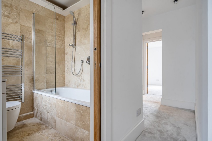 Images for Flackwell Heath, High Wycombe, Buckinghamshire EAID:2640919782 BID:FHH