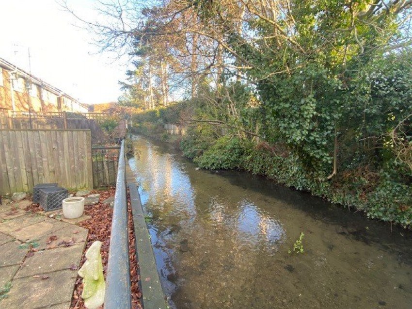 Images for Wooburn Green, High Wycombe, Buckinghamshire EAID:2640919782 BID:FHH