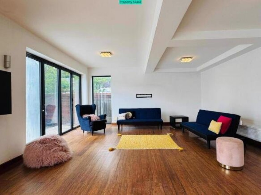 Images for High Wycombe, Buckinghamshire EAID:2640919782 BID:FHH