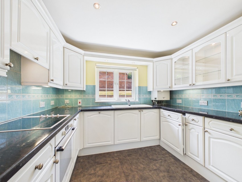 Images for High Wycombe, Buckinghamshire EAID:2640919782 BID:FHH