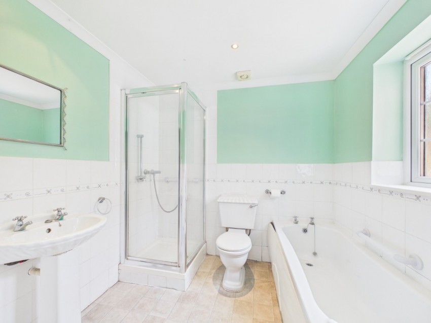 Images for High Wycombe, Buckinghamshire EAID:2640919782 BID:FHH