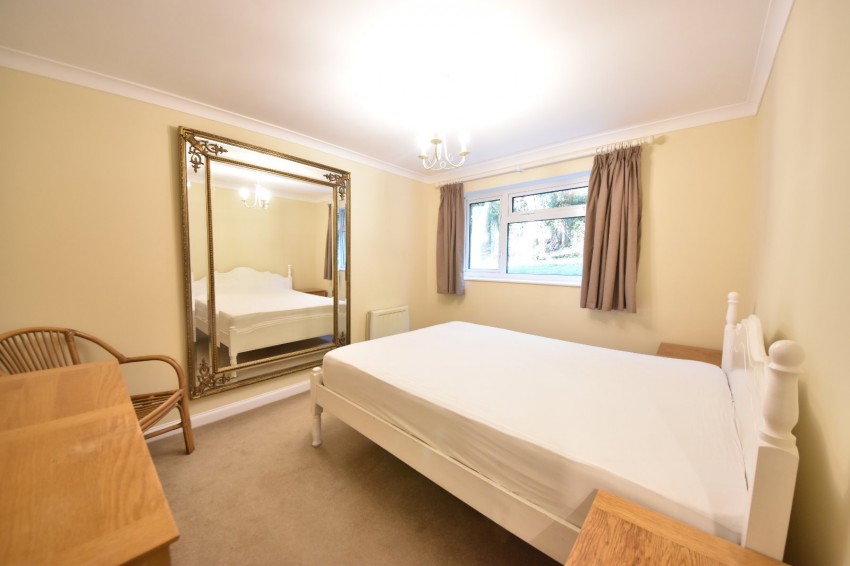 Images for Brambleside, High Wycombe, Buckinghamshire EAID:2640919782 BID:FHL