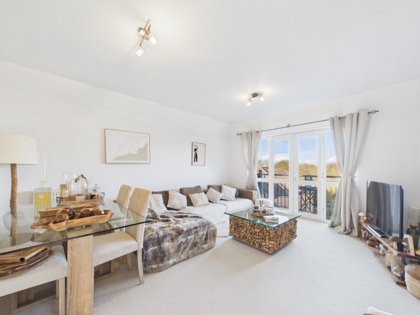 Images for Flackwell Heath, High Wycombe, Buckinghamshire EAID:2640919782 BID:FHH