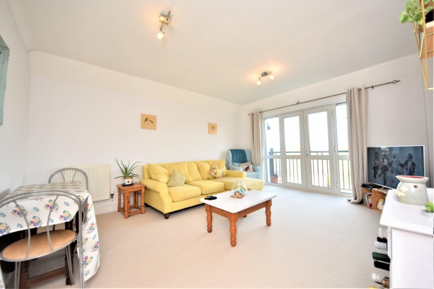 Images for Flackwell Heath, High Wycombe, Buckinghamshire EAID:2640919782 BID:FHH