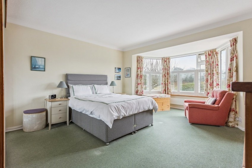 Images for Flackwell Heath, High Wycombe, Buckinghamshire EAID:2640919782 BID:FHH