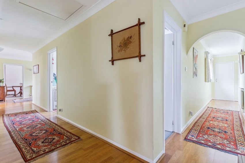 Images for Flackwell Heath, High Wycombe, Buckinghamshire EAID:2640919782 BID:FHH