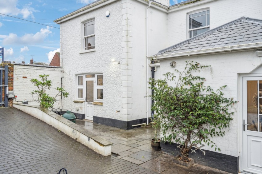 Images for Flackwell Heath, High Wycombe, Buckinghamshire EAID:2640919782 BID:FHH