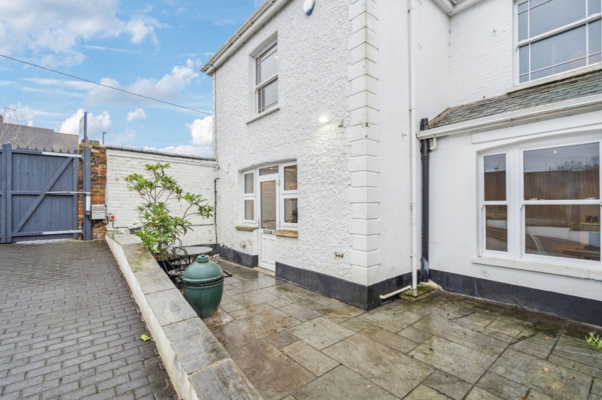 Images for Flackwell Heath, High Wycombe, Buckinghamshire EAID:2640919782 BID:FHH