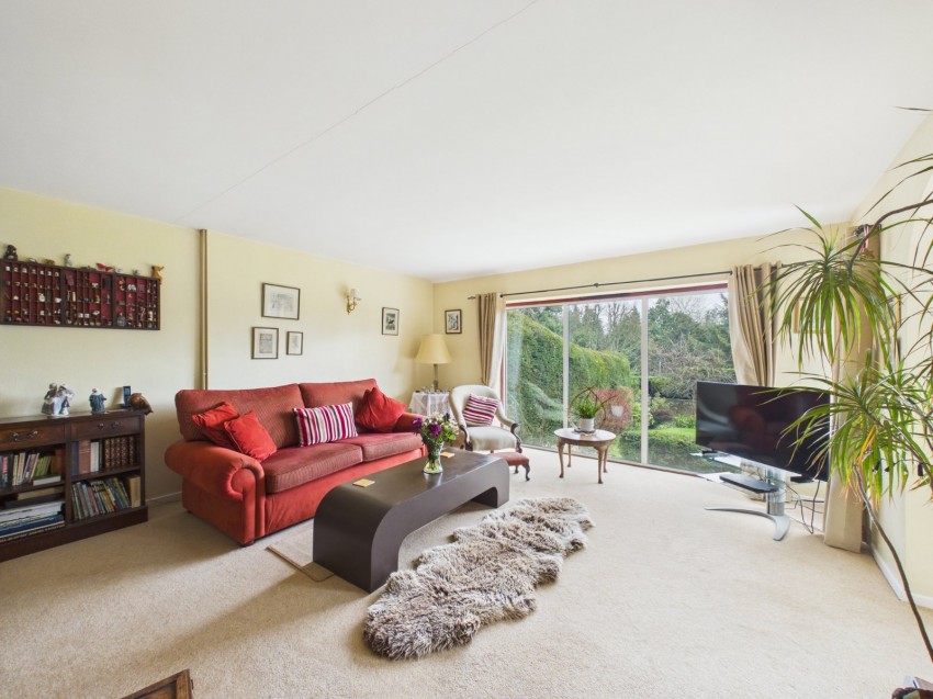 Images for Downley, High Wycombe, Buckinghamshire EAID:2640919782 BID:FHH