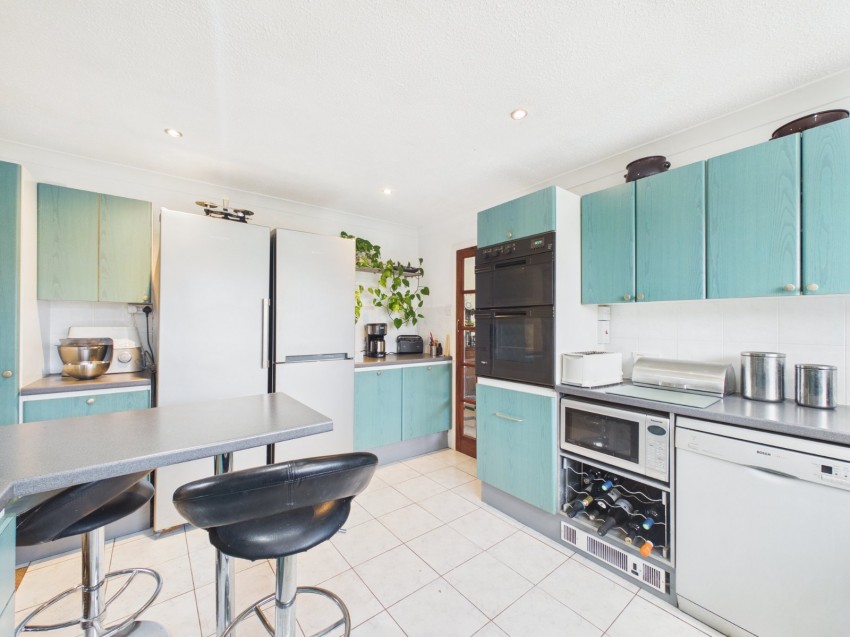 Images for Downley, High Wycombe, Buckinghamshire EAID:2640919782 BID:FHH