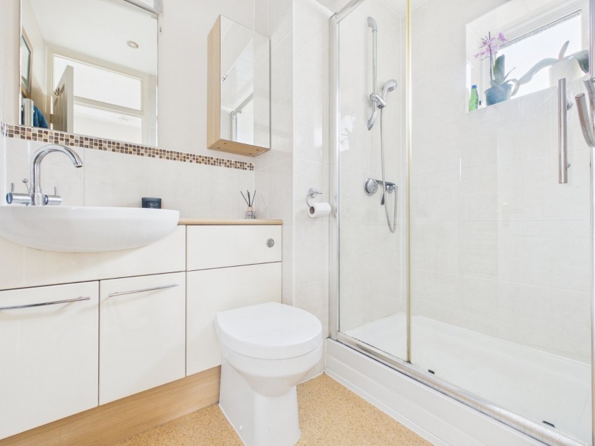 Images for Flackwell Heath, High Wycombe EAID:2640919782 BID:FHH