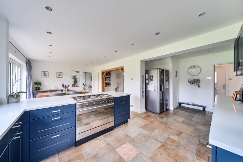 Images for Flackwell Heath, High Wycombe, Buckinghamshire EAID:2640919782 BID:FHH