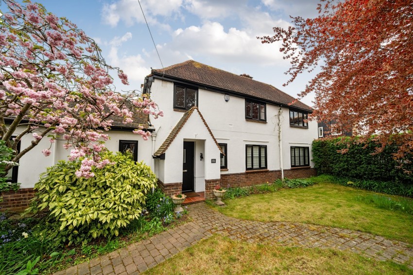 Images for Flackwell Heath, High Wycombe, Buckinghamshire EAID:2640919782 BID:FHH