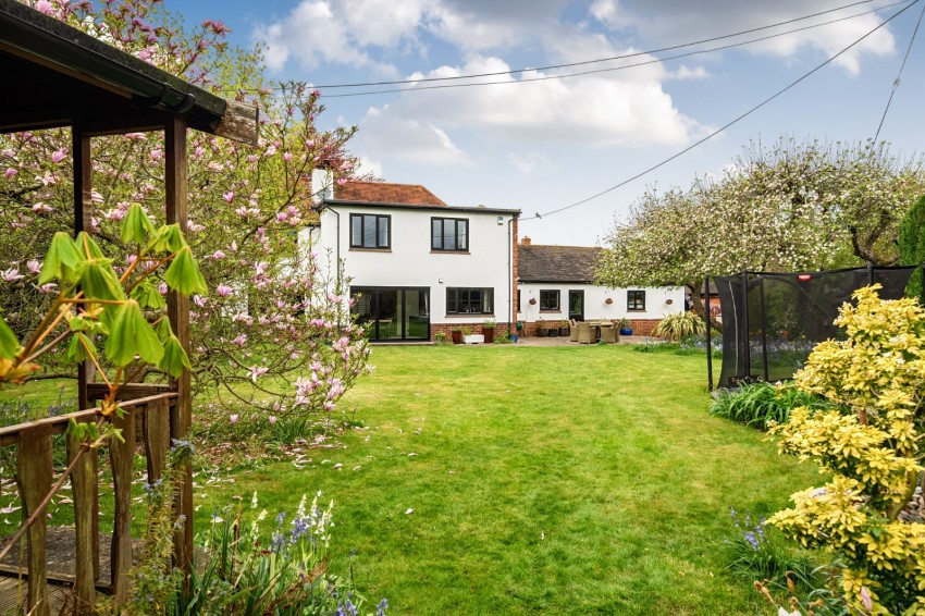 Images for Flackwell Heath, High Wycombe, Buckinghamshire EAID:2640919782 BID:FHH