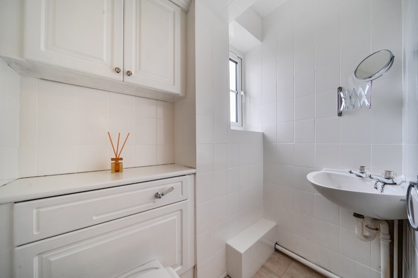 Images for Flackwell Heath, High Wycombe, Buckinghamshire EAID:2640919782 BID:FHH