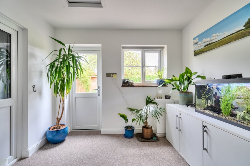 Images for Flackwell Heath, High Wycombe, Buckinghamshire EAID:2640919782 BID:FHH