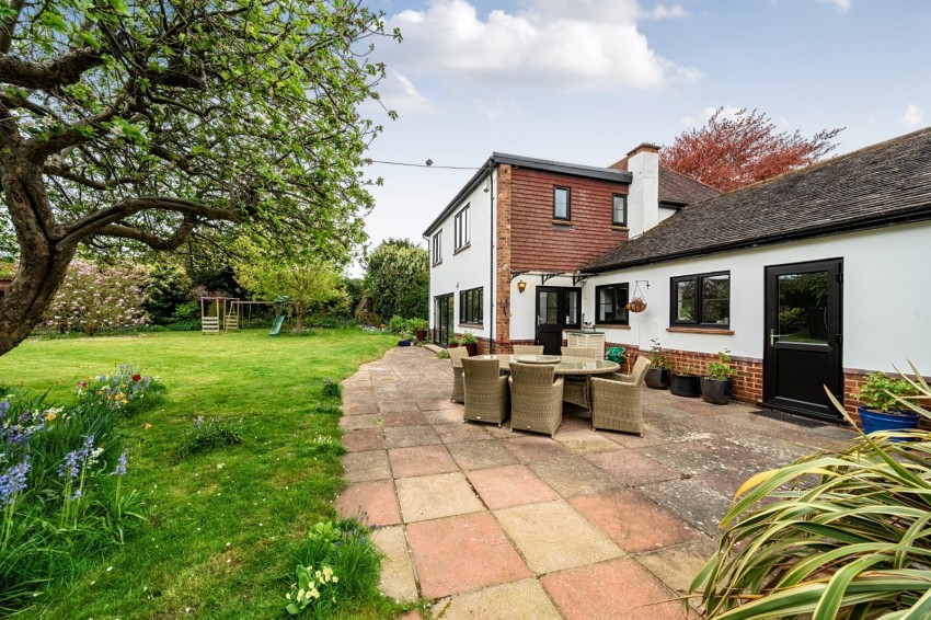 Images for Flackwell Heath, High Wycombe, Buckinghamshire EAID:2640919782 BID:FHH