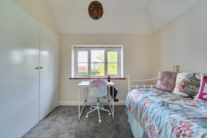 Images for Flackwell Heath, High Wycombe, Buckinghamshire EAID:2640919782 BID:FHH