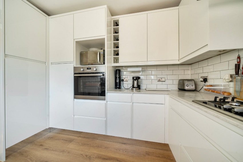 Images for Flackwell Heath, High Wycombe, Buckinghamshire EAID:2640919782 BID:FHH