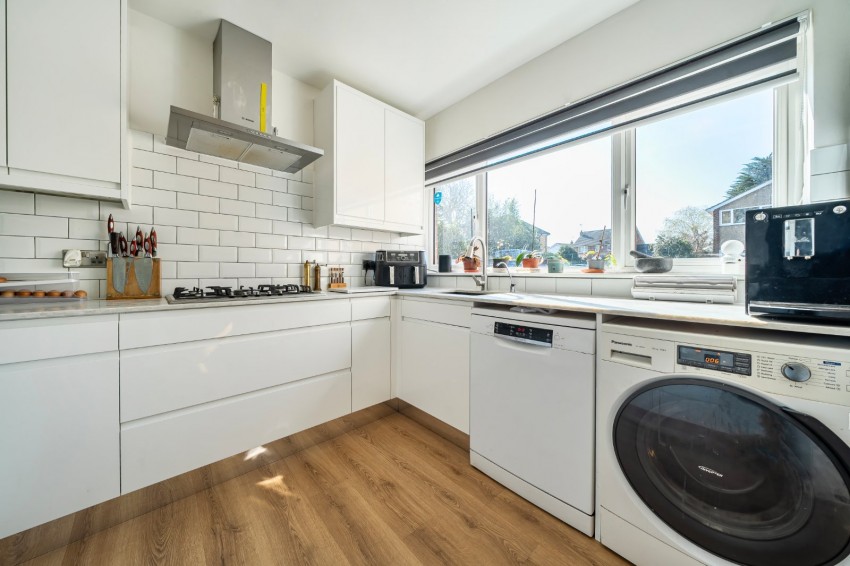 Images for Flackwell Heath, High Wycombe, Buckinghamshire EAID:2640919782 BID:FHH