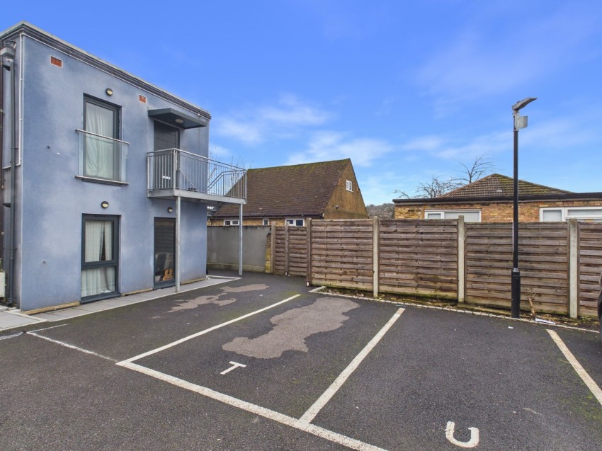 Images for Loudwater, High Wycombe, Buckinghamshire EAID:2640919782 BID:FHH