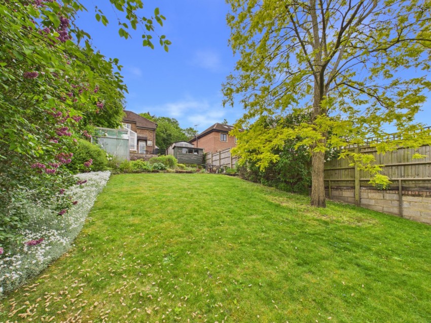 Images for Wooburn Green, High Wycombe, Buckinghamshire EAID:2640919782 BID:FHH