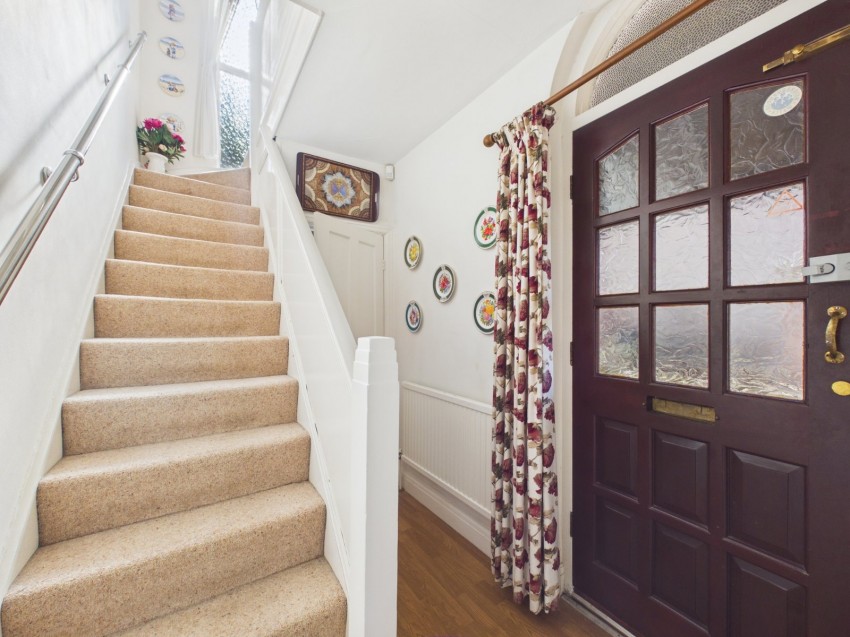 Images for Wooburn Green, High Wycombe, Buckinghamshire EAID:2640919782 BID:FHH