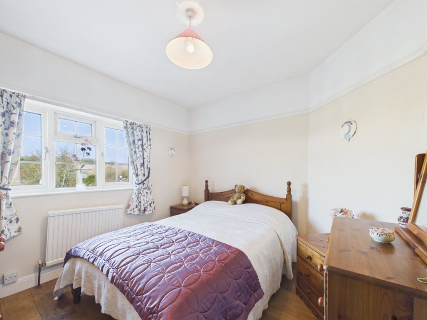 Images for Wooburn Green, High Wycombe, Buckinghamshire EAID:2640919782 BID:FHH