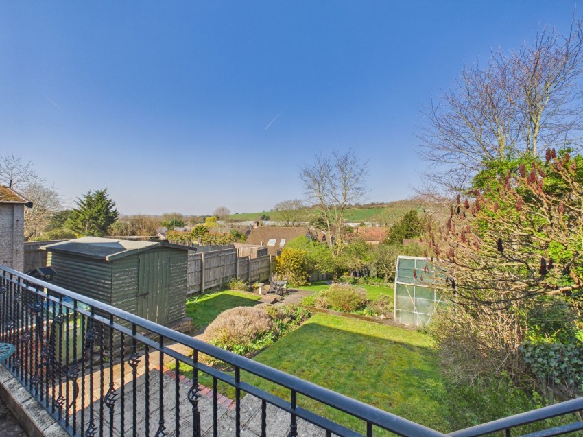 Images for Wooburn Green, High Wycombe, Buckinghamshire EAID:2640919782 BID:FHH