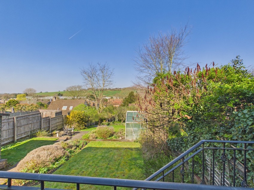 Images for Wooburn Green, High Wycombe, Buckinghamshire EAID:2640919782 BID:FHH