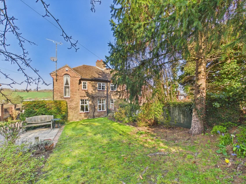 Images for Wooburn Green, High Wycombe, Buckinghamshire EAID:2640919782 BID:FHH