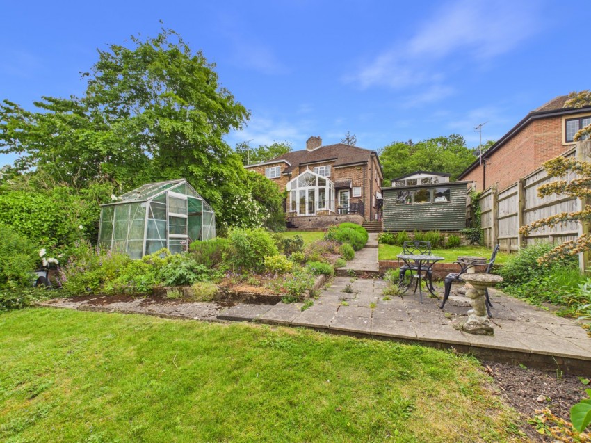Images for Wooburn Green, High Wycombe, Buckinghamshire EAID:2640919782 BID:FHH