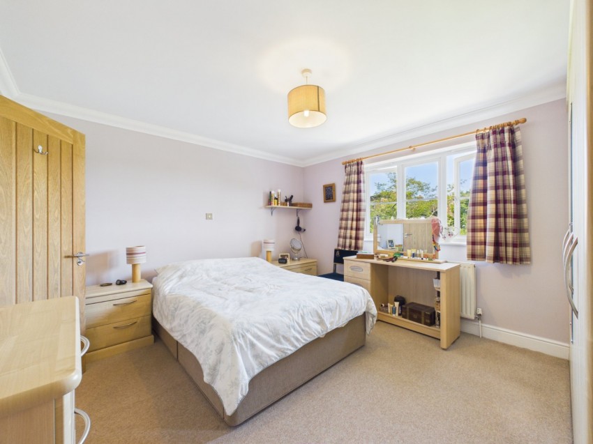 Images for Flackwell Heath, High Wycombe, Buckinghamshire EAID:2640919782 BID:FHH