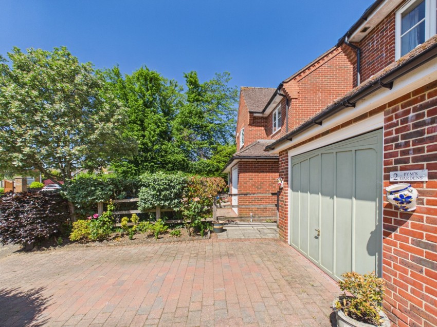 Images for Flackwell Heath, High Wycombe, Buckinghamshire EAID:2640919782 BID:FHH