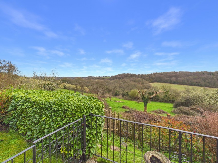 Images for Whitehouse Lane, Wooburn Moor EAID:2640919782 BID:FHH