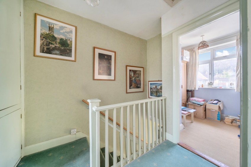 Images for Loudwater, High Wycombe, Buckinghamshire EAID:2640919782 BID:FHH